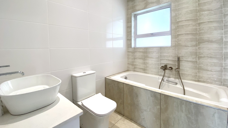 3 Bedroom Property for Sale in Golden Mile Western Cape